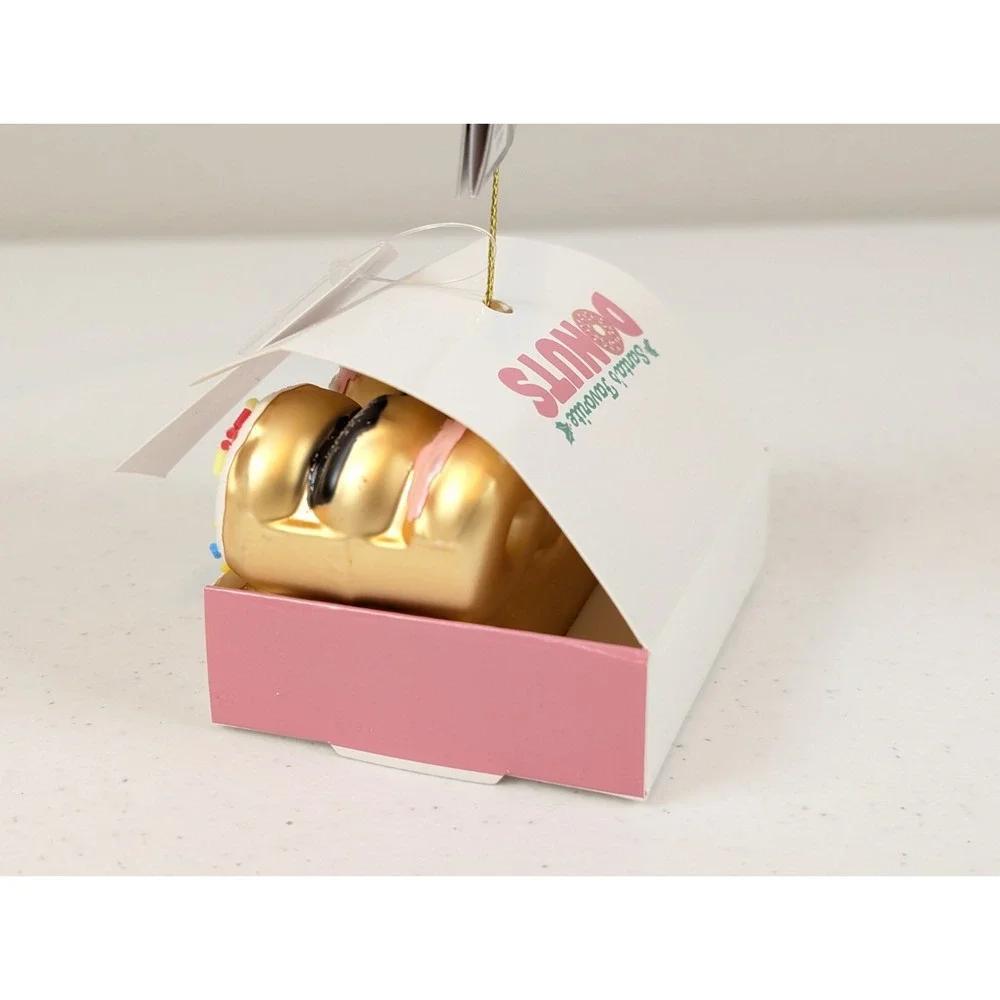 Robert Stanley Box of Donuts Christmas Ornament Bakery Dessert Food Decor 3.69